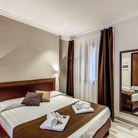 House Garden Hotell Roma Eksteriør bilde