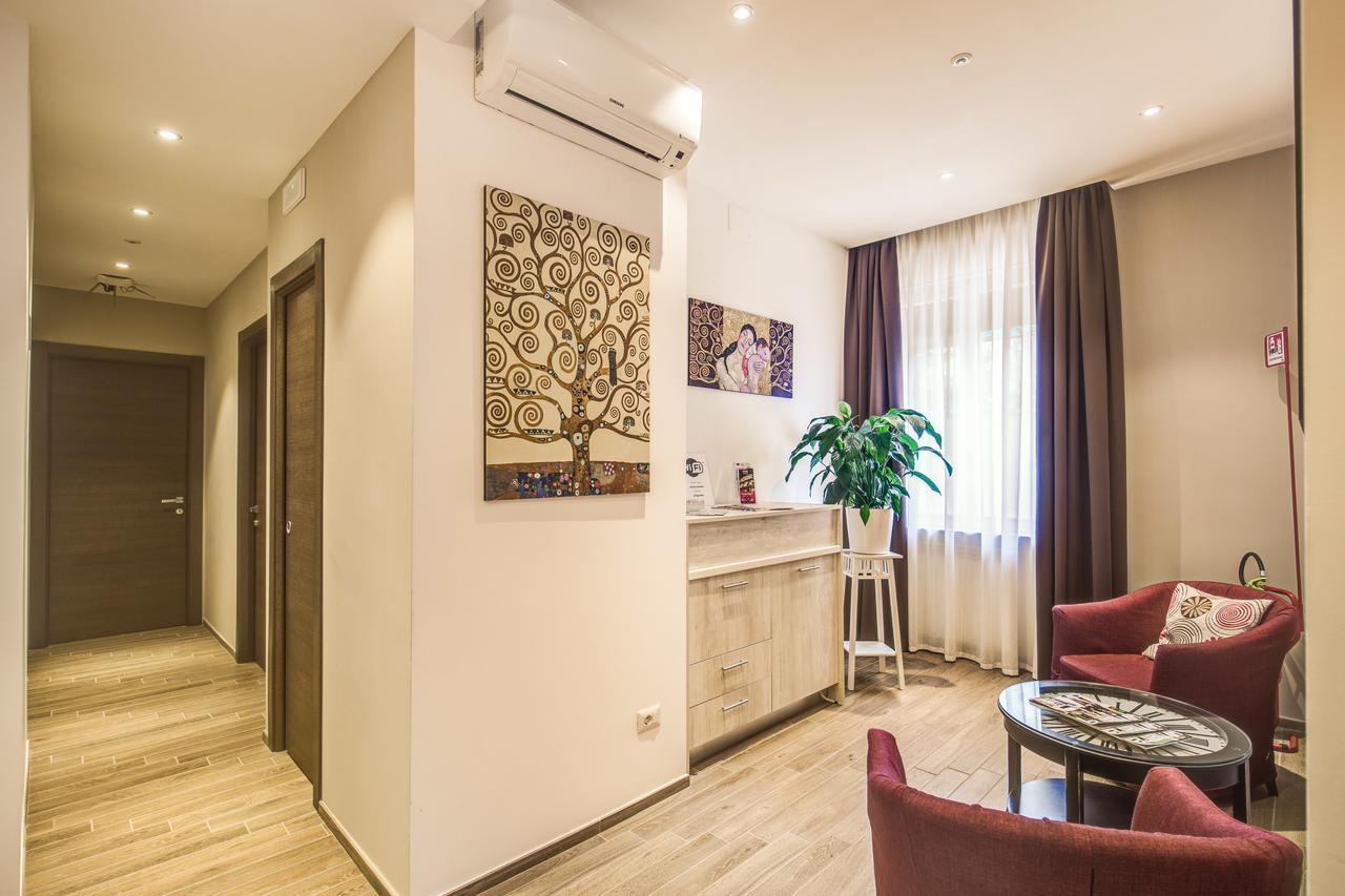 House Garden Hotell Roma Eksteriør bilde
