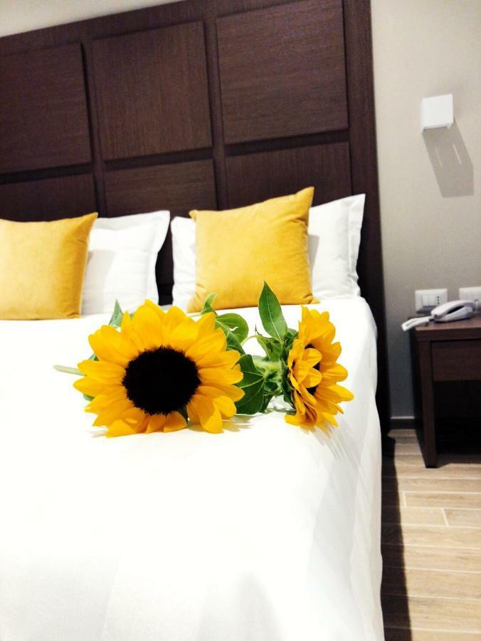 House Garden Hotell Roma Eksteriør bilde